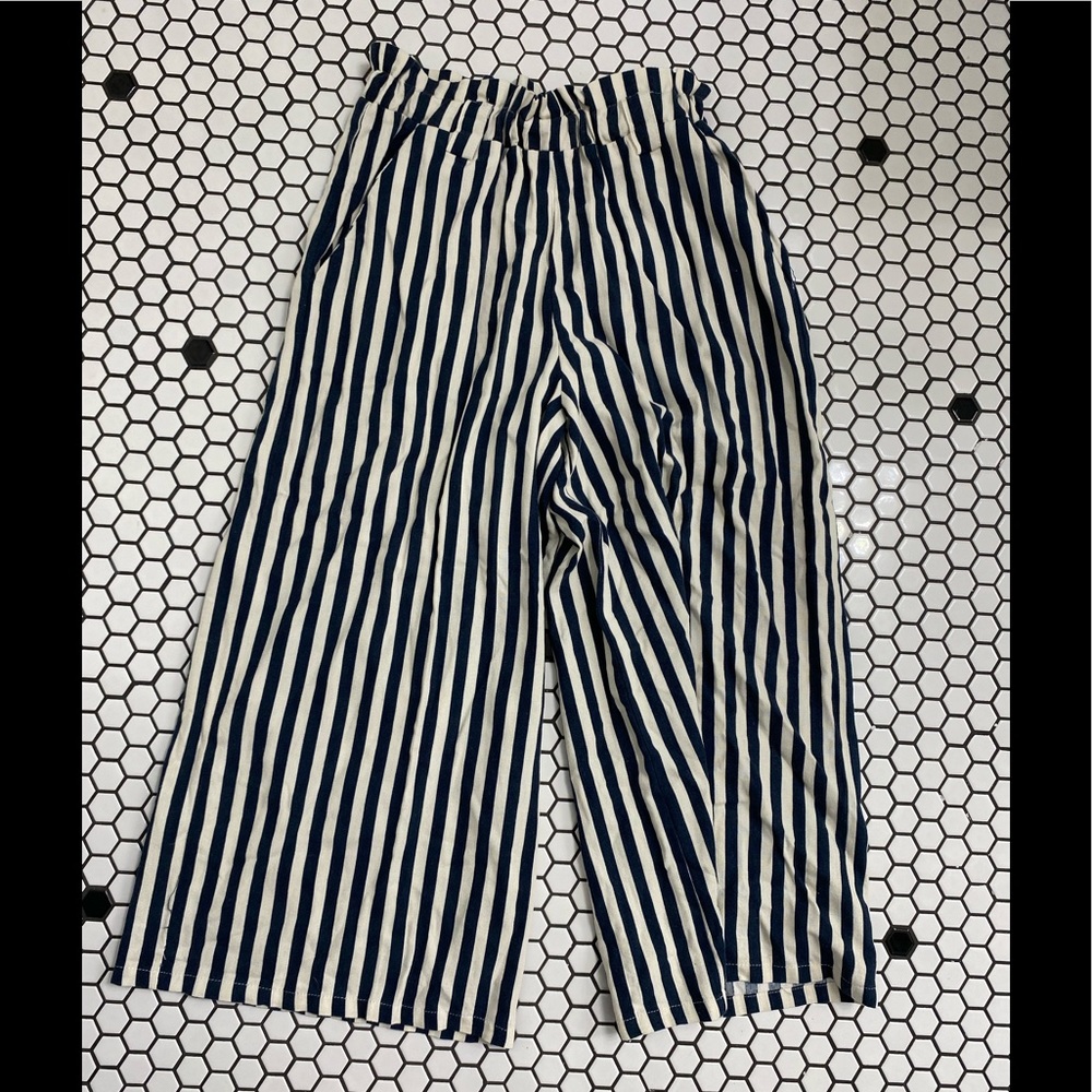 Cotton on pants size 2